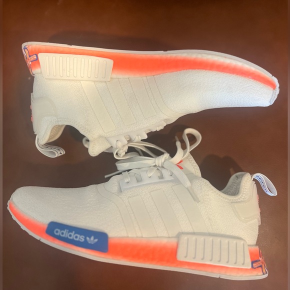 Adidas NMD r1 - Picture 2 of 3